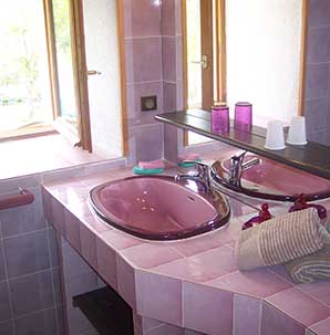 Bathroom Châtel Room